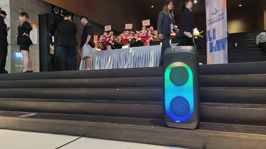 X1 710功能齊全，支援全方位輸入